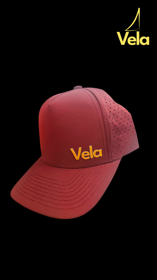 VELA Burgundy Edition – Gorra Vino Tinto Exclusiva : VELA Burgundy Edition – Exclusive Burgundy Cap